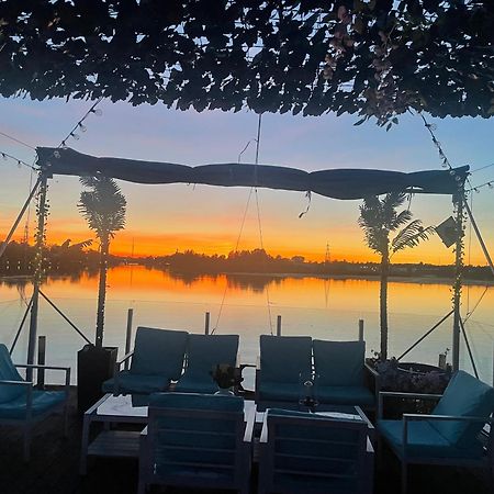 Houseboat On The Water Hotel Liepāja Екстериор снимка