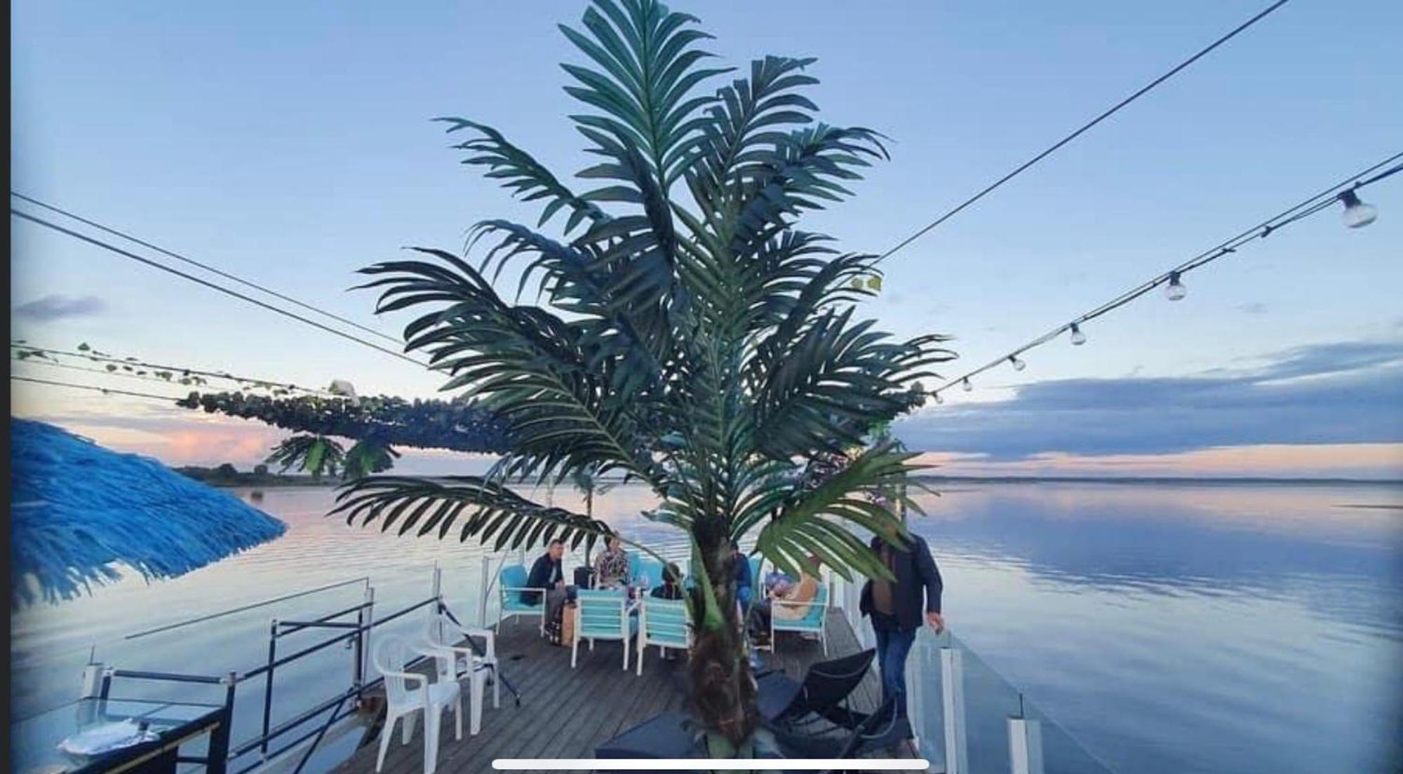 Houseboat On The Water Hotel Liepāja Екстериор снимка