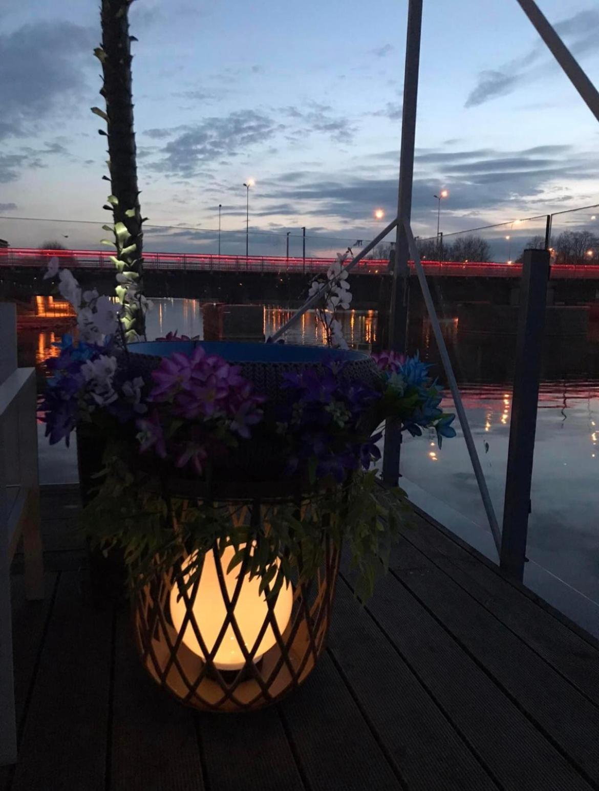 Houseboat On The Water Hotel Liepāja Екстериор снимка